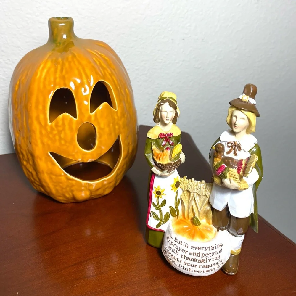 Faith at Home Harvest Pilgrim Couple Resin Decorative Tabletop Figurine